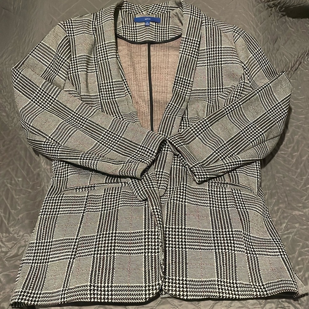 Apt 9 women’s blazer new